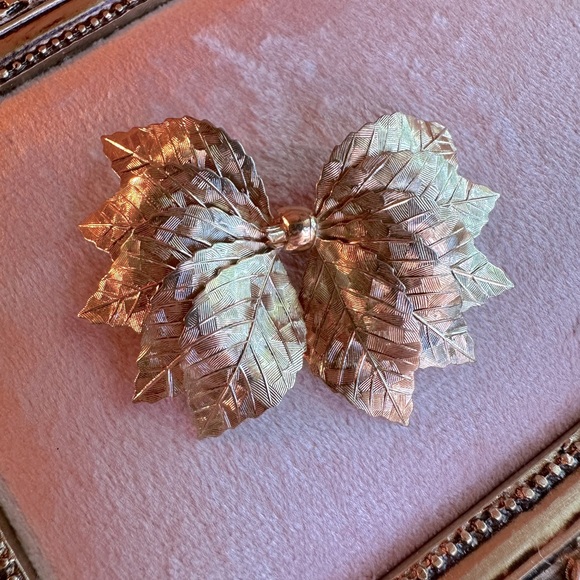 RARE Vintage Napier Leaves Bow Brooch Pin MCM Mid Century-Modern Gold Signed - Picture 9 of 13